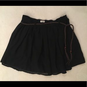Cute black skirt w/ rope belt and side zipper